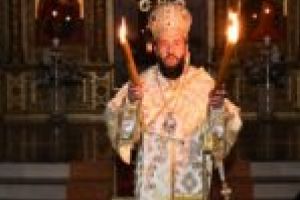 Episcopul Caransebeşului îndeamnă credincioşii de acasă să nu se îndepărteze de rugăciune şi să reziste până la capăt