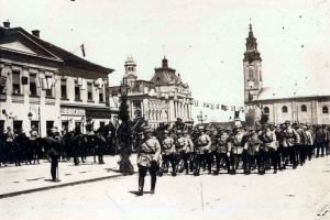 101 ani de la eliberarea Oradiei. Bolojan: „Astăzi, soarta oraşului e în mâna altor oameni, cei în combinezoanele de protecţie, şi a fiecăruia dintre noi”