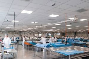 Șaptesprezece angajaţi ai fabricii Raguse din Cisnădie au coronavirus – Toţi sunt internaţi în spital
