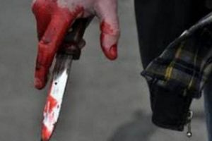 Tentativă de omor în Pleasa. Un bărbat a fost injunghiat in gat de un 