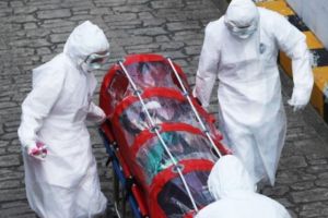 Coronavirus: Bărbatul decedat în Prahova a luat COVID-19 de la fiica sa, asistentă medicală