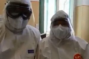 VIDEO – LA DATORIE. Asistenţi medicali din prima linie, mesaj pascal către mureşeni