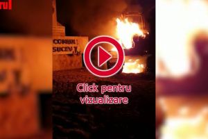 Imagini cu un utilaj forestier care a ars violent la Suceviţa. ...