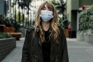 Când se vor relaxa restricţiile de circulaţie? Autorităţile spun că nu prea curând