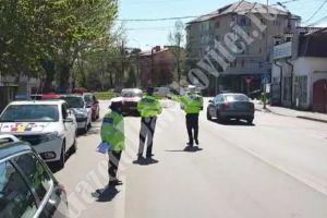 Târgoviştean ieşit din carantină instituţionalizată, prins beat şi fără permis