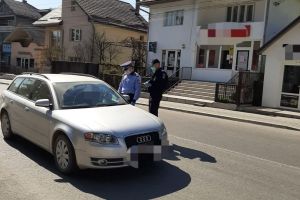 O persoană care nu a respectat izolarea, dusă în carantină. Câte amenzi s-au dat