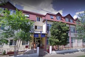 Un sindicalist DGASPC acuză condiţii precare oferite salariaţilor izolaţi în centrele de îngrijire a copiilor şi bătrânilor din Bihor. Conducerea instituţiei spune că minte