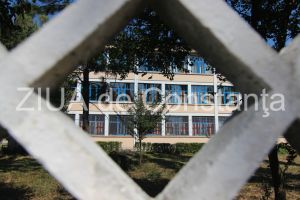 Sondaj de opinie ZIUA de Constanta: Considerati ca inghetarea anului scolar ar putea fi o solutie?