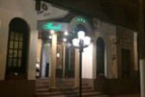 Cazare gratuită! Personalul medical din secţiile de risc ale spitalului este cazat la hotel, pe cheltuiala Primăriei