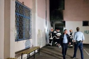 INCENDIU la o ȘCOALĂ din Constanţa