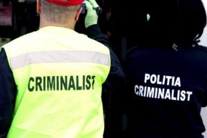 Un bărbat şi-a ucis fratele şi s-a autodenunţat