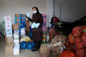Fonduri de 21.000 de euro şi aproape 5 tone de alimente din donaţii pentru Centrul „Maria ...