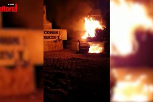 Utilajul forestier al unui afacerist controversat, incendiat la Suceviţa