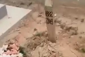 Adolescenţi cercetaţi penal după ce au distrus mai multe cruci de pe morminte