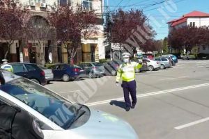 Restricţiile de circulaţie vor fi ridicate după 15 mai. Dar masca devine obligatorie