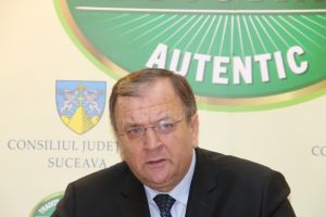 Gheorghe Flutur a semnat contractul pentru începerea lucrărilor de modernizare a drumului ...