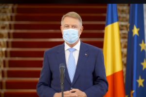După 15 mai se poate circula liber în România. Masca devine obligatorie