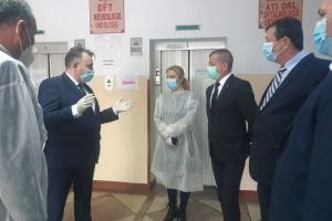 Nelu Tătaru, la Spitalul Caritas: “Am găsit un spital care în acest moment are echipamente, are materiale sanitare şi un personal motivat”