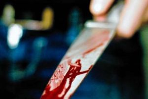 Sinucidere la Lugoj. O femeie s-a înjunghiat în gât