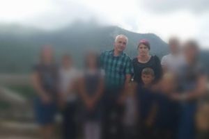 El e pacientul transferat în aceeaşi aeronavă cu ÎPS Pimen! Are zece copii şi e şofer profesionist