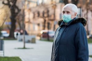 Vela ANUNȚĂ! Se va schimba INTERVALUL ORAR impus pentru persoanele de peste 65 de ani