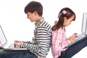 Cursurile şcolare online, de la recomandare la obligativitate