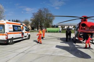 Gravidă cu gemeni, transportată cu elicopterul de la Rădăuţi la Maternitatea ”Cuza ...