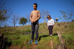 Guvernul balamuc! Scoala online, misiune imposibila pentru familiile sarace sau cu mai multi copii scolari
