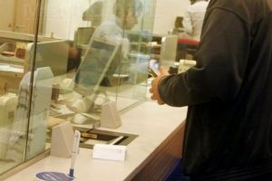 Ordonanţa de urgenţă privind amânarea ratelor a fost adoptată cu modificări