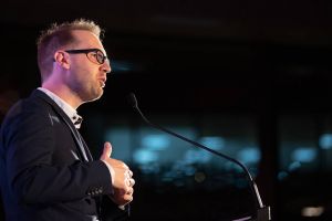 Fritz: E bine să avem încredere în ce ne spun autorităţile, dar asta nu înseamnă că trebuie să tăcem din gură