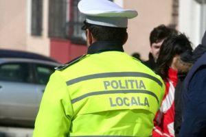 Poliţiştii locali, la datorie pe străzile din Iaşi
