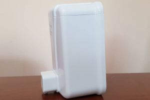 Primăria împarte 3.000 de dozatoare pentru dezinfectanţi, la blocurile cu 10 etaje