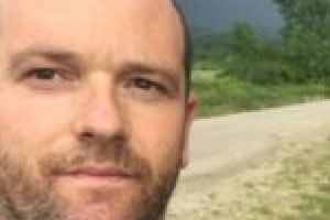 Șeful USR Ciclova Română despre primarul comunei, Cătălin Golu: „Nu eşti demn de noi şi nu vei fi niciodată!”
