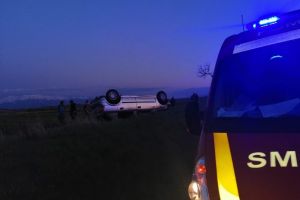 FOTO: Accident la Roşia – Un mort şi o persoană în stare gravă
