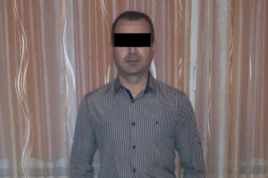 Poliţistul mort în accident la Roşia – Zeci de oameni îl plâng pe Niculiţă