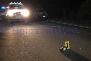 FOTO Accident rutier la Botoşani! O femeie a murit, după ce a fost lovită de o maşină. Victima, aruncată la zeci de metri