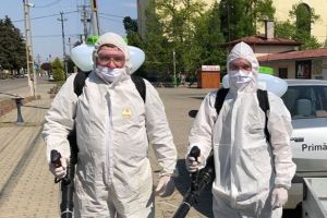 FOCAR de CORONAVIRUS într-un oraş arădean! Primarul: „Să ieşiţi din casă doar dacă este nevoie”