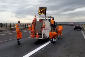 Trafic restricţionat pe autostrada Sibiu – Deva: Se lucrează la partea carosabilă