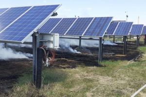 Incendii de vegetaţie uscată la Bărbuleşti, Drăgoeşti, Coşereni şi Săveni