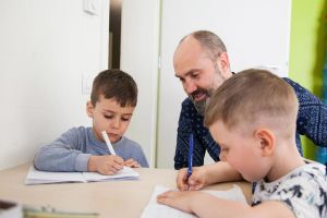 Psihologul Centrului ”Maria Ward” Rădăuţi oferă consiliere gratuit
