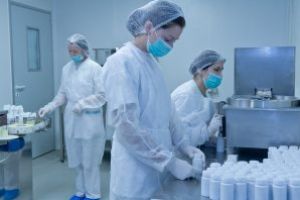 Alevia donează suplimente în valoare de 1.000 de euro Spitalului de Boli Infecţioase Baia Mare