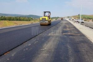Patru firme au depus oferte pentru studiul de fezabilitate şi proiectul tehnic pentru drumul ...