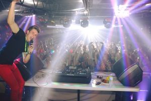 Alexandru Razvan Grigorescu a lansat a doua melodie in SUA GriG, GriG, GriG!“. Fost tenisman din Constanta, cariera artistica peste Ocean (galerie foto + video)  