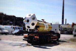 Atentie constanteni! Strazile si trotuarelor vor fi dezinfectate cu un atomizor de mare capacitate (video)