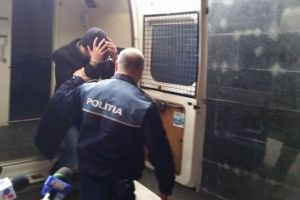 Femeie tâlhărită de un tânăr pe o stradă din municipiul Botoşani. Individul a fost reţinut