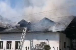 FOSTĂ BRUTĂRIE, „COAPTĂ” ÎN INCENDIU
