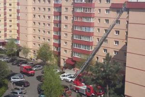 VIDEO Pompierii intervin cu autoscara, acum, în Răcădău