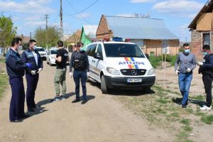 Arme descoperite în zona Sânnicolau Mare, în timpul controalelor pentru respectarea ordonanţelor militare