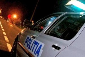 Accident rutier în Geoagiu de Sus: Un tânăr şofer din Stremţ,beat „mangă”, a intrat cu maşina într-un stâlp de electricitate