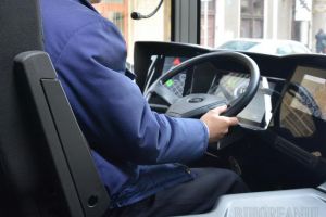 Un şofer din Bihor care transporta români sosiţi la graniţă spre judeţele învecinate, confirmat cu coronavirus